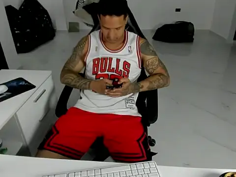 master_leather 现场XXX聊天