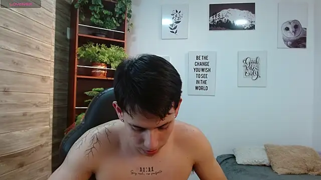 RoaSexi25 Webcam Show