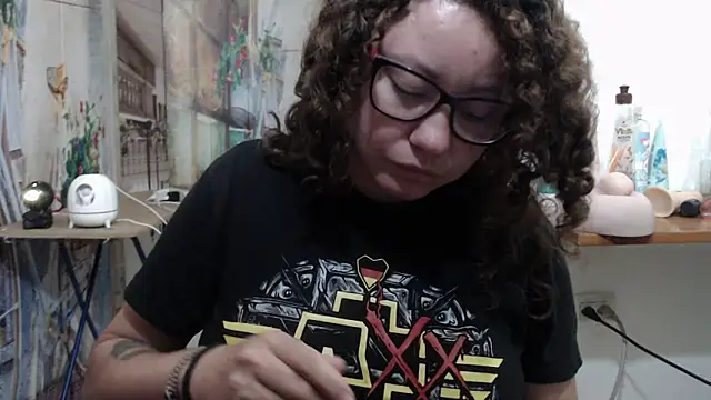 curly_greeneyed 现场XXX聊天