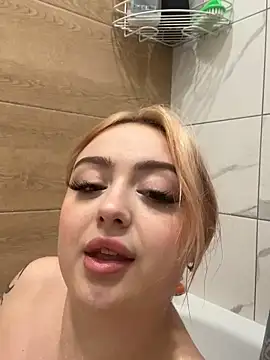 KellyMoors 现场XXX聊天