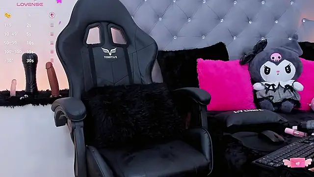 Show modela baby_hot444 na web-kameri