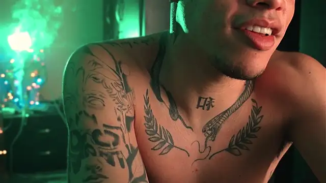 AlphaMasterXxx Live XXX-Chat