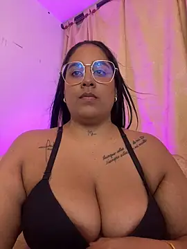 Chat +18 de Liith ao vivo