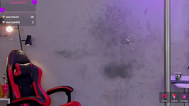 Вебкам-шоу naomi__blair