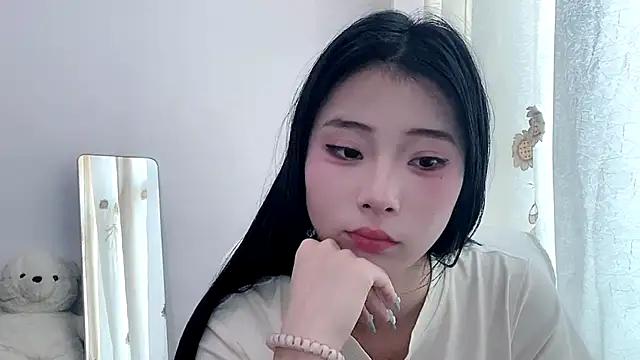 yiyibaby2026 网络视讯表演