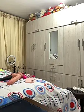 Chat +18 de spicymichelle ao vivo