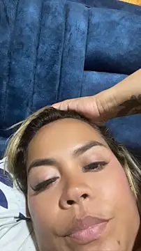 Czat XXX na żywo – EmilyDuran_