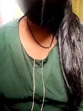 Reena_couple502 Adlı Modelin Web Kamerası Şovu