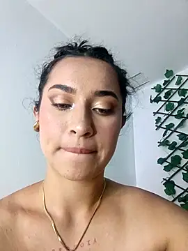 Sol_Scarleett – Live XXX-chat