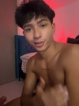 Leonarrrd_01's Live XXX Chat