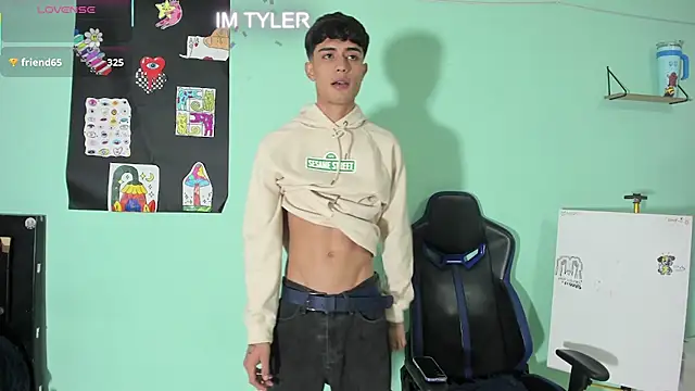 TYLERhHOT2005 Webcam-Show