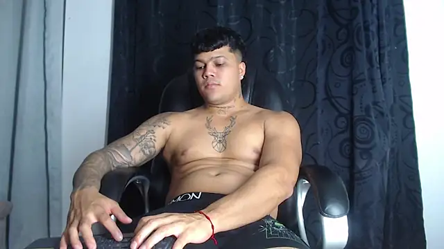 Pedro_x777 ওয়েবক্যাম শো