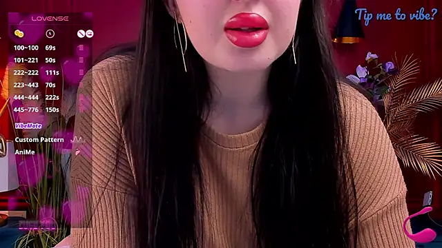 دردشة Mayzzie الجنسية المباشرة