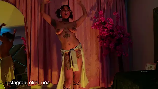 Elith_noaのライブXXXチャット