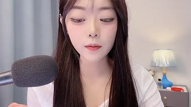 smalldaisy 现场XXX聊天