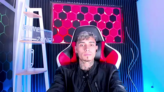 Max_Hader_ Live XXX-Chat