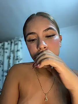 MiluRossee Adlı Modelin Web Kamerası Şovu