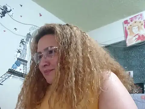 Perla1981-- Adlı Modelin Canlı XXX Sohbeti