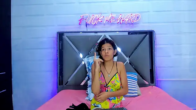 Chat XXX en directo de BunnyLove_