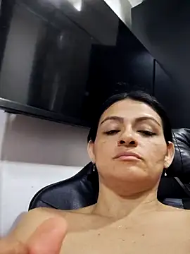 Linda_Lars' Live XXX Chat