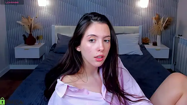 elise_robbie Chat XXX live