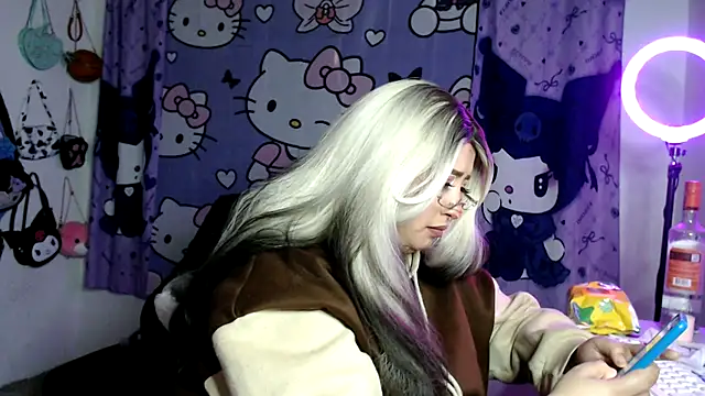 lussyevans24's Live XXX Chat