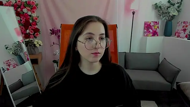 VirtuallVoyant Chat XXX live