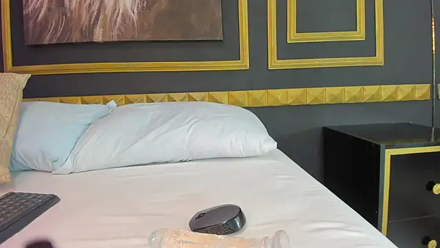 Chat +18 de mia_watsonn_ ao vivo