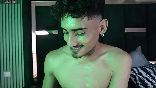 Pokazy przed kamerką – Dark_Eros_