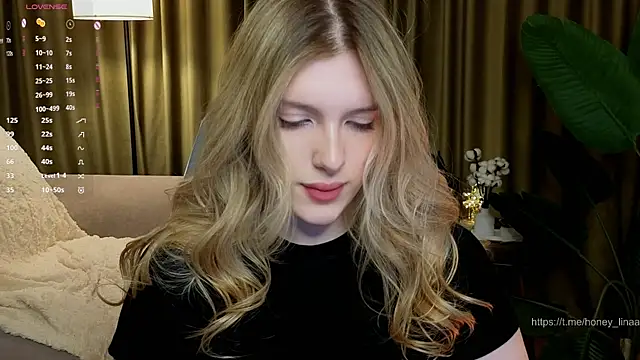 honey_kors Chat XXX in diretta