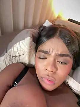 Chat +18 de shannol_ryan ao vivo