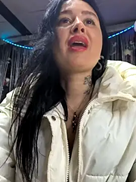 KikiXRed 现场XXX聊天