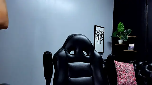 Mike_Conors ওয়েবক্যাম শো