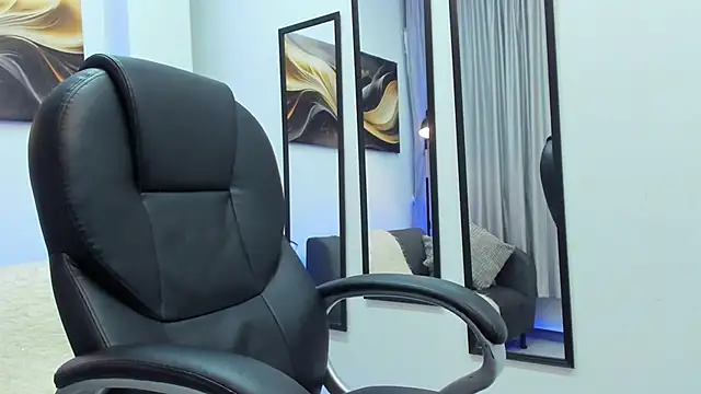 Pokazy przed kamerką – Tommas_Jhonson