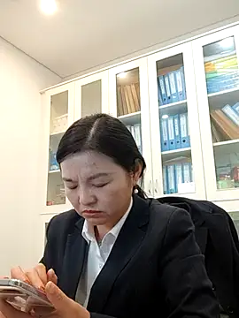 ialnuyoa_h's Live XXX Chat