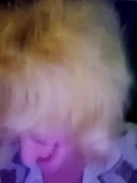 mcjbgfhgjhiiilllufjyf Chat XXX in diretta