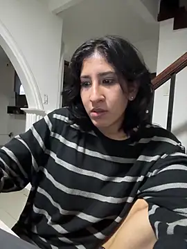 Violet_rousse7's Webcam Show