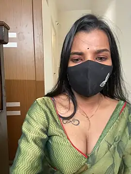 its_ur_flora's Live XXX Chat