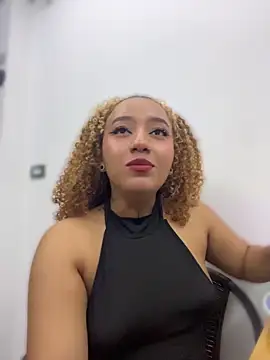 Starlights live XXX chat