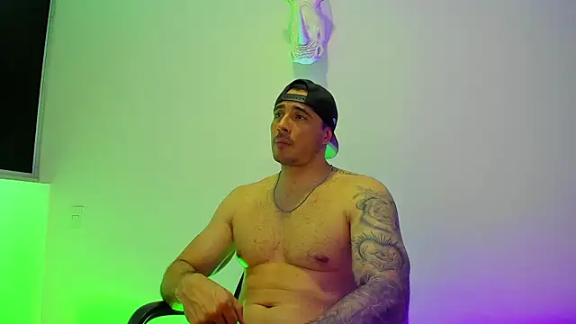 XXX chat uživo modela Dagoti