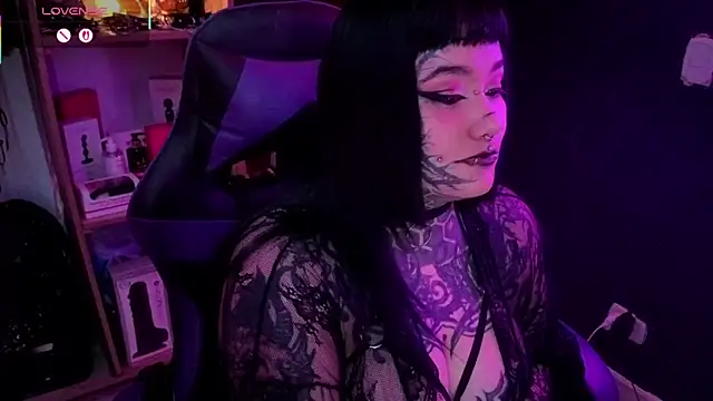 Chat XXX Live aradia_66