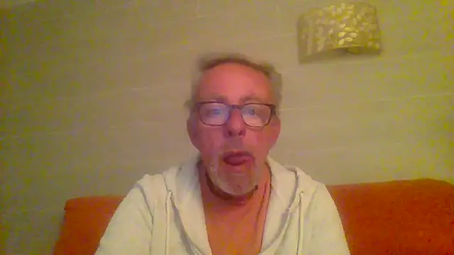 tuggy59: онлайн-секс-чат