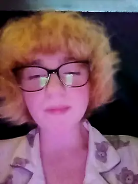 mcjbgfhgjhiiilllufjyf's Webcam Show