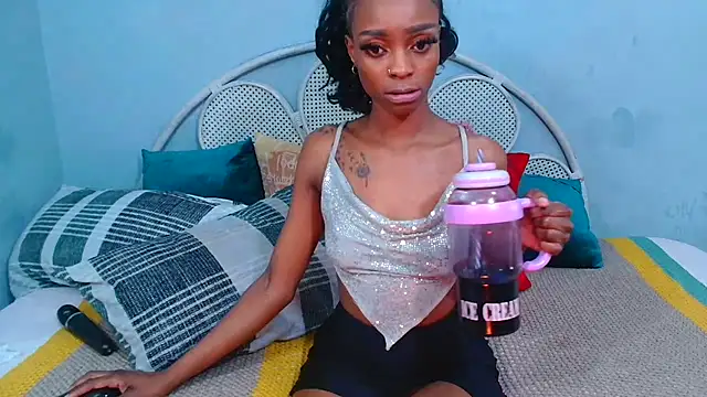 AvaOcean's Live XXX Chat