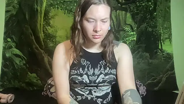 mo0ngoddess' Webcam Show