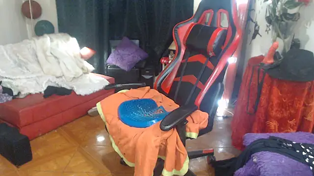 Chat +18 de AlexaBigBoobss ao vivo