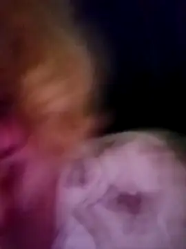 Živý XXX chat mcjbgfhgjhiiilllufjyf