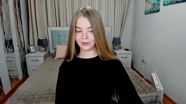 SirenaDoll's Live XXX Chat