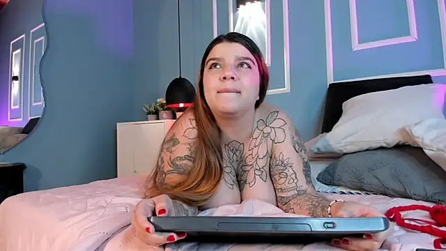 Sembang XXX Secara Langsung julieta_zc