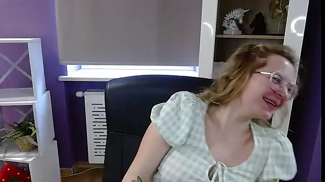 Zoey_Erotic – Naživo XXX chat